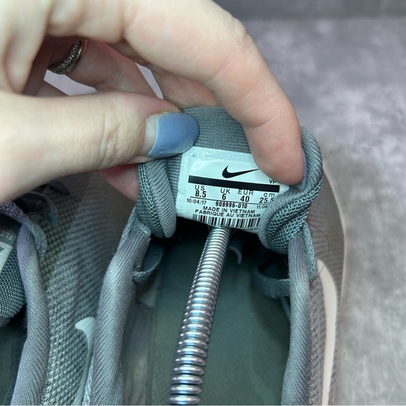 Nike Flex Experience RN 7 Running Shoes 908996-010 Womens sz 8.5 - grey - Picture 6 of 6